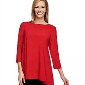 ‘Attitudes by Renee’ Hi-Low Hem Top with Pleat Back (Plus)
